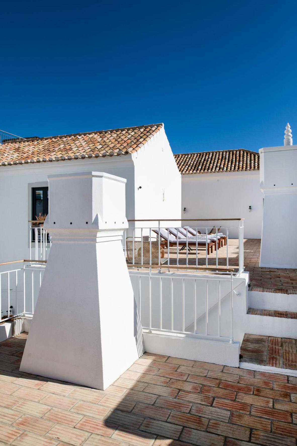 Casa Rosa Villa With Pool In Olhao Centre Экстерьер фото